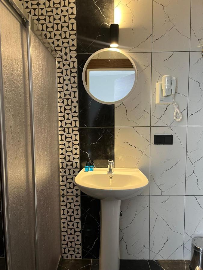 Tuzla Suite Otel Istanbul Bagian luar foto